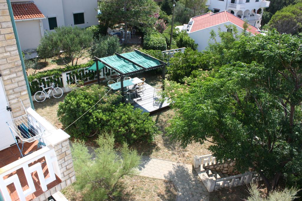 Apartments Tatjana Pag Buitenkant foto